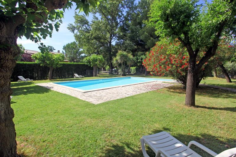 Auberge De La Tour -Appartements- Valros Exteriér fotografie
